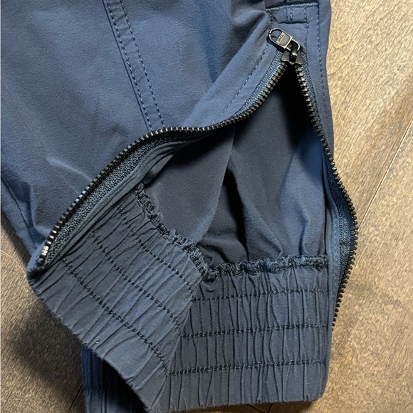 Calia by Carrie Underwood Joggers Women’s M Navy Blue Stretch Pants Zip Hem - Picture 7 of 10